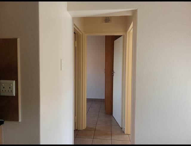 2 BEDROOM TOWNHOUSE FOR SALE IN KIBLER PARK
